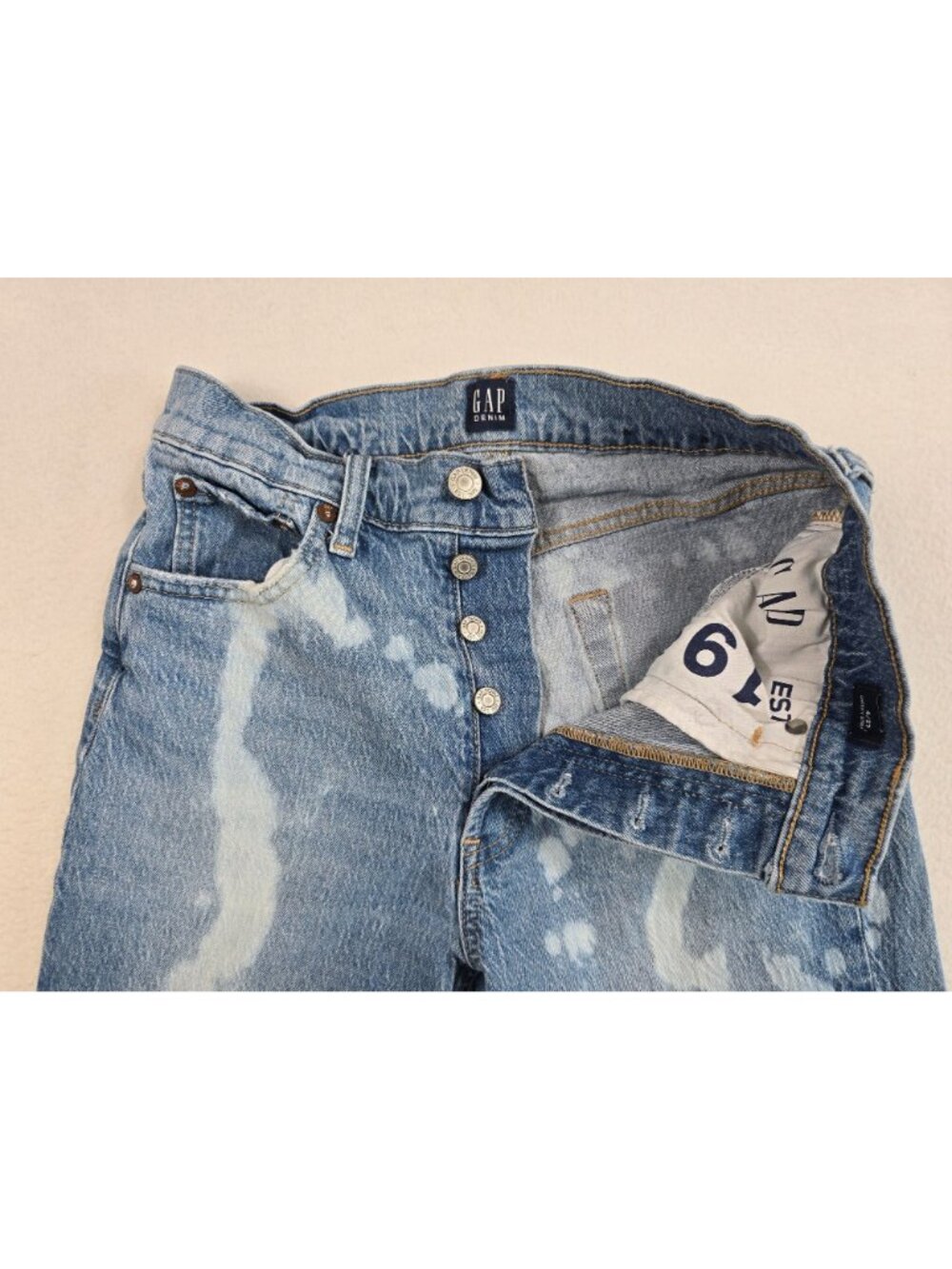 Gap Denim Cheeky Straight Jeans 4/27 Light Wash Bleach Splatter Womens - Picture 8 of 8